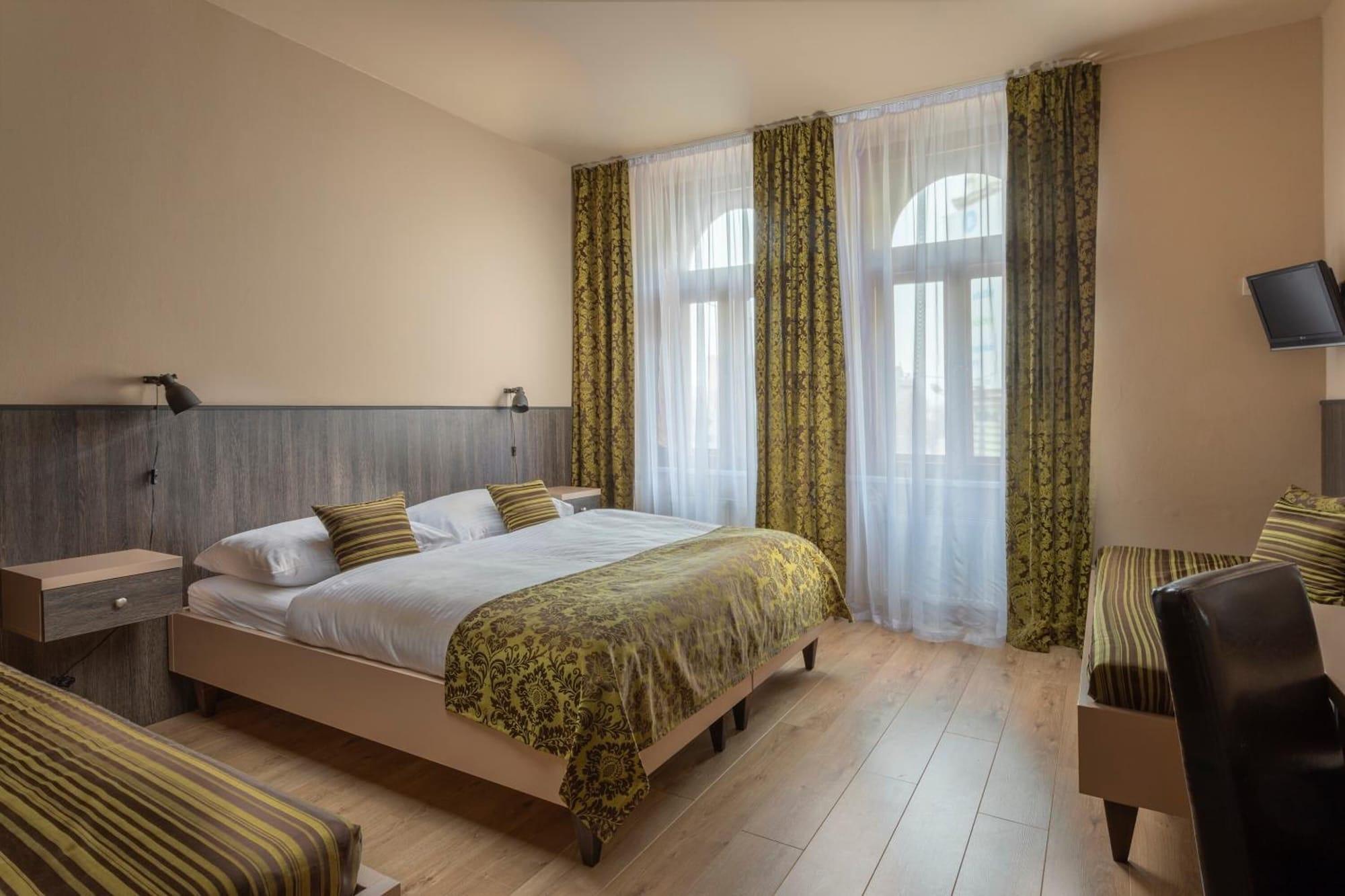 Superior 3* Prague