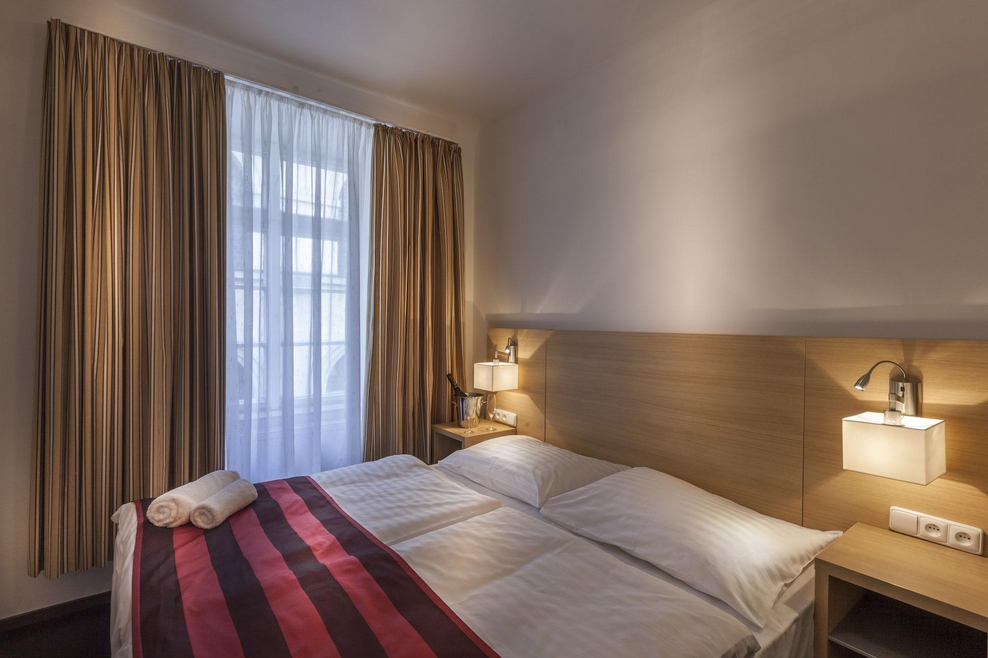 Little King U Malvaze Hotel 4*