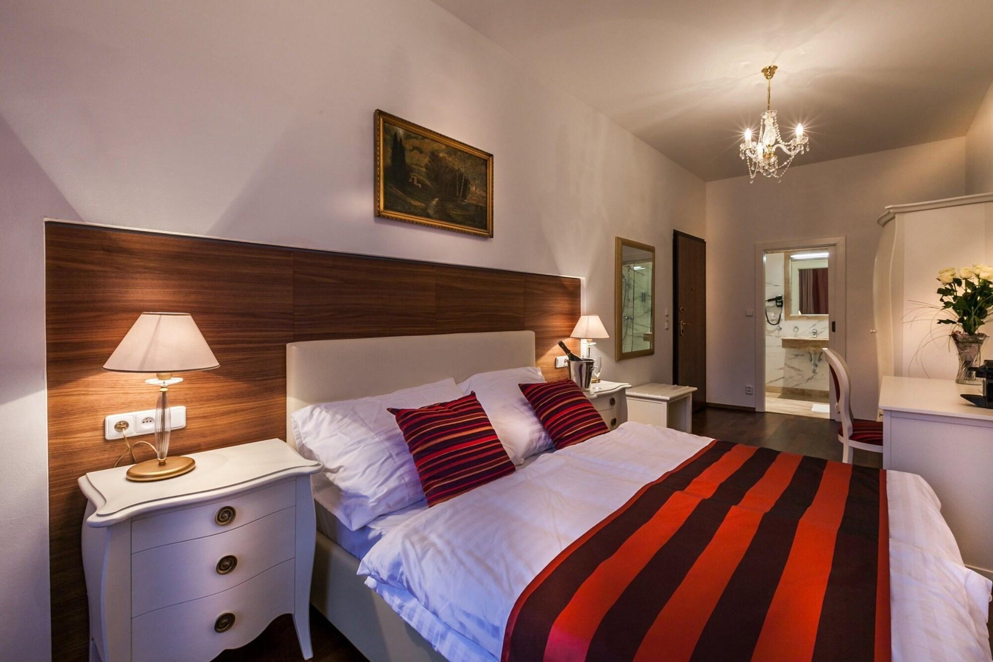 Hotel Little King U Malvaze Prag