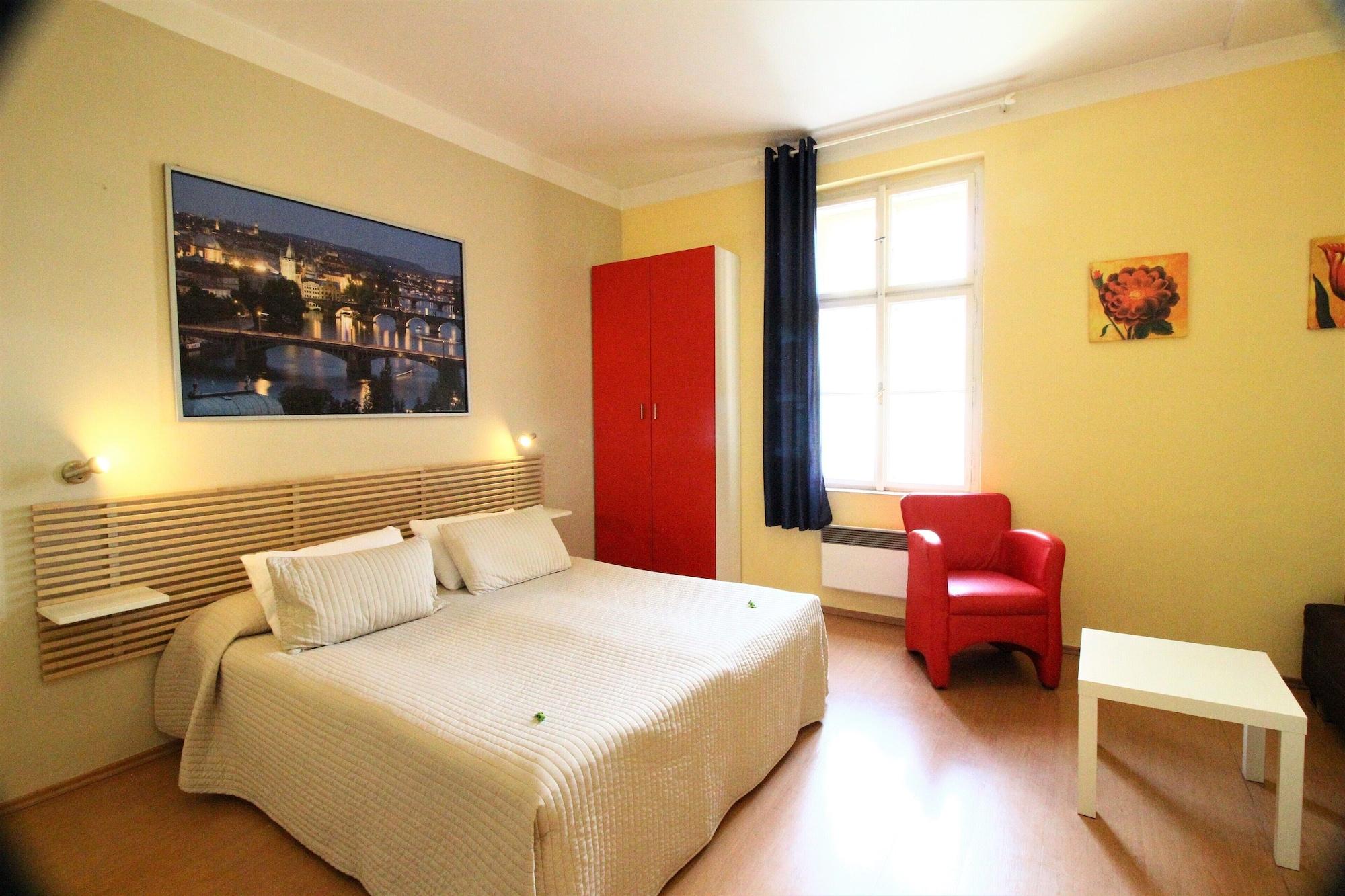 Lounge Crown 3*
