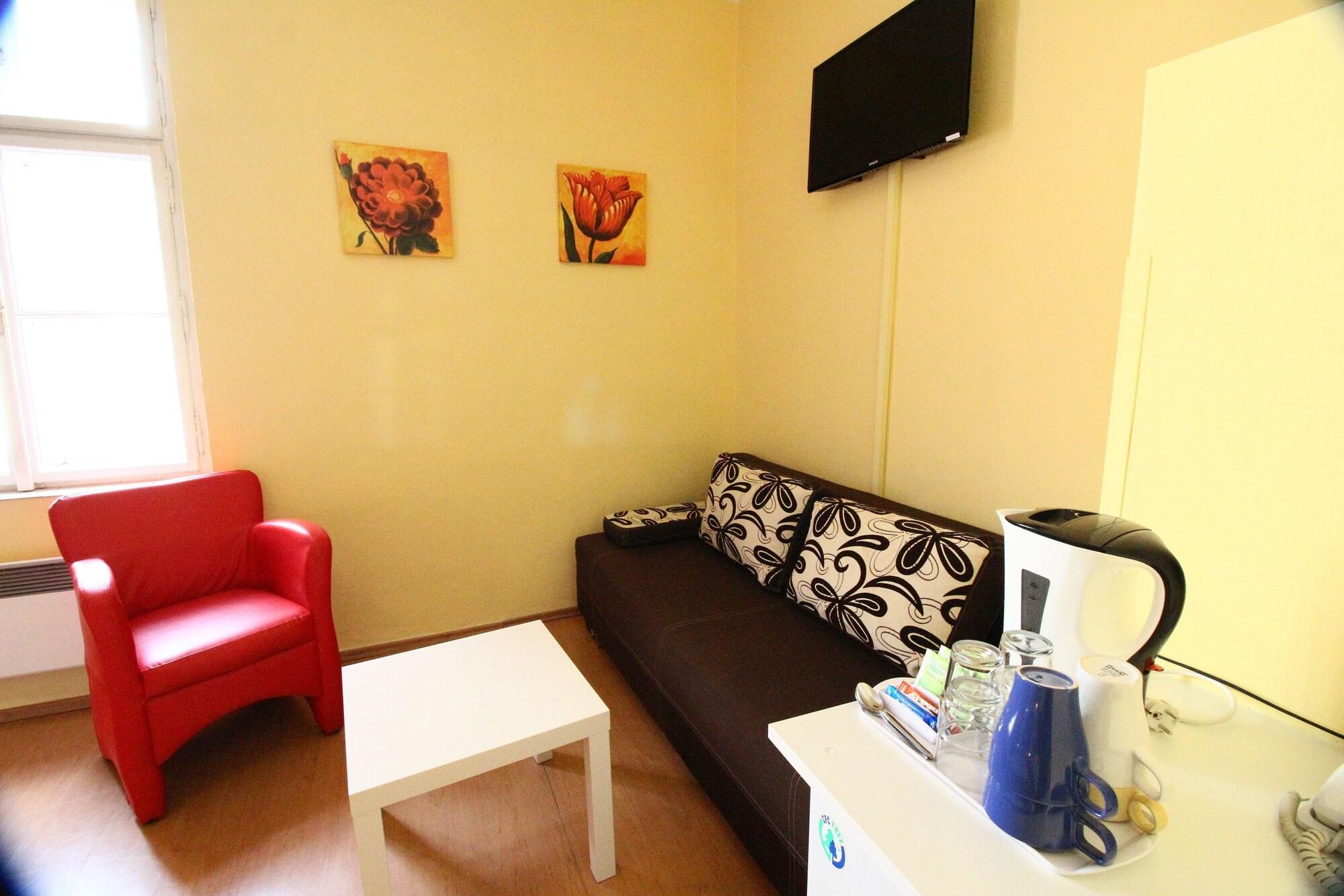 Hotel Lounge Crown 3*