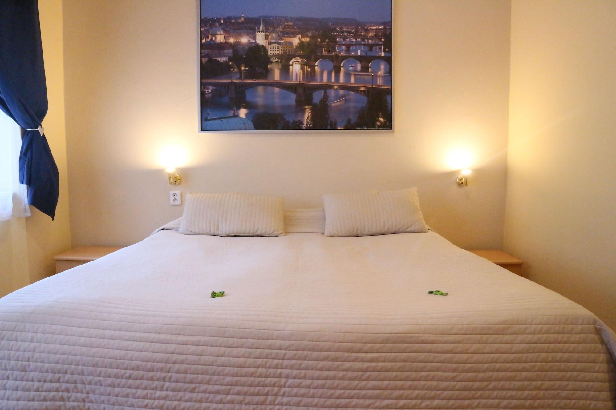 Lounge Crown 3* Prague