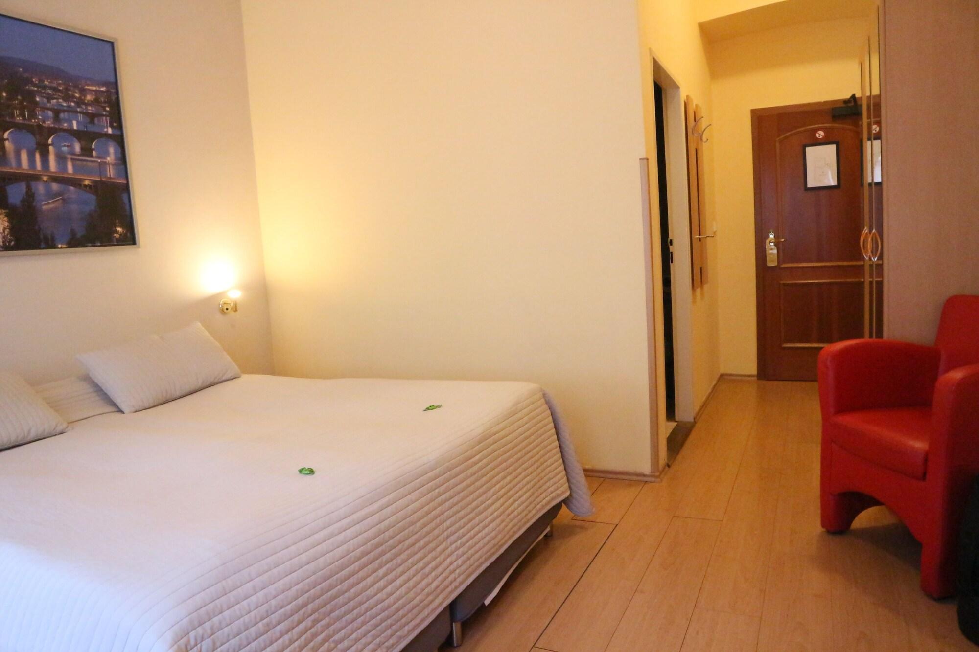Lounge Crown 3*