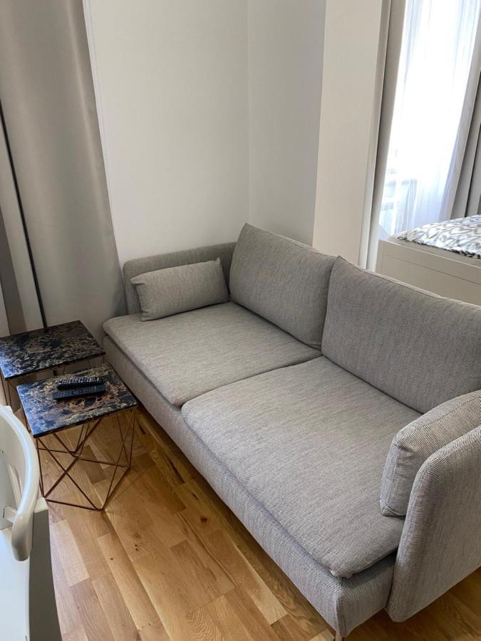 Apartment Angelo Roma *