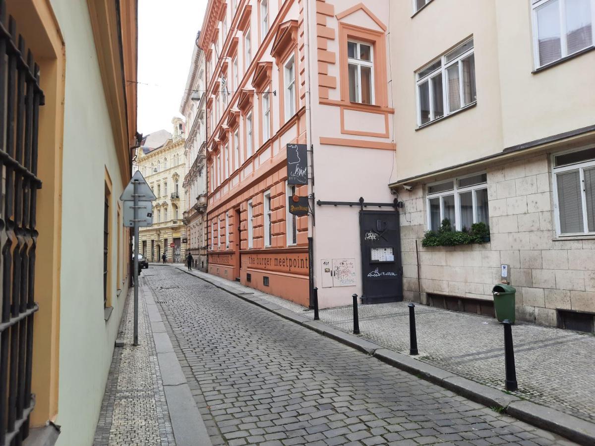 Pansiyon Downtown Minimalistic In Flatshare Prag