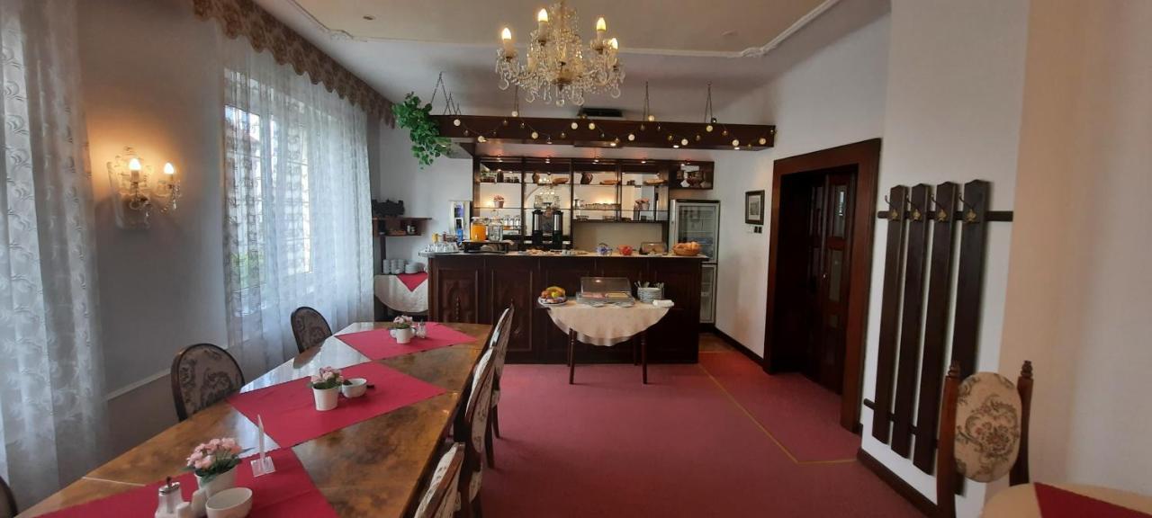 Hotel Excellent 3*