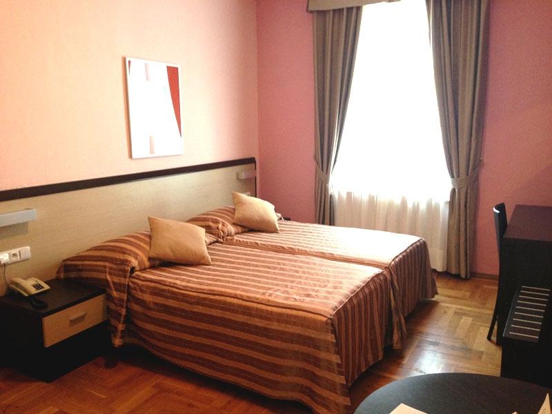 1 Hotel 4*