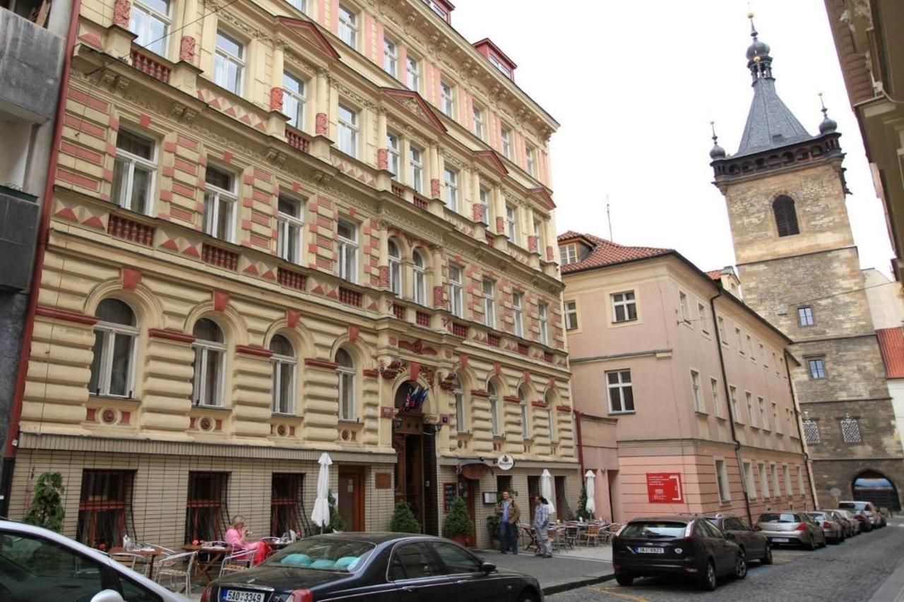 Novomestsky Hotel 3*