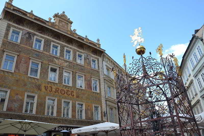 Rott Hotel