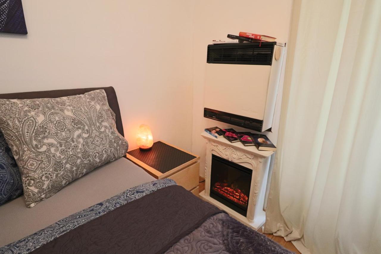 Relax Strasnice: With Private Infra-sauna ! Apartment