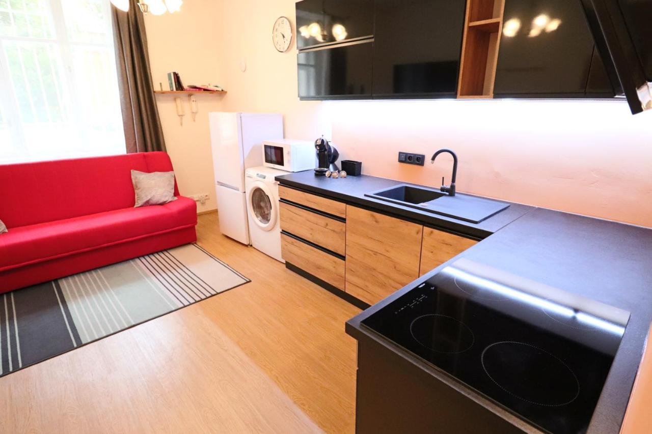 Apartment Relax Strasnice: With Private Infra-sauna !