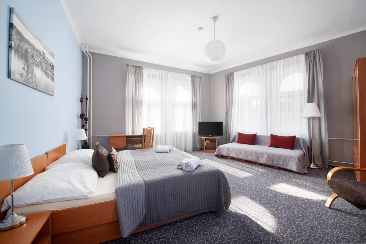 Hotel Bell