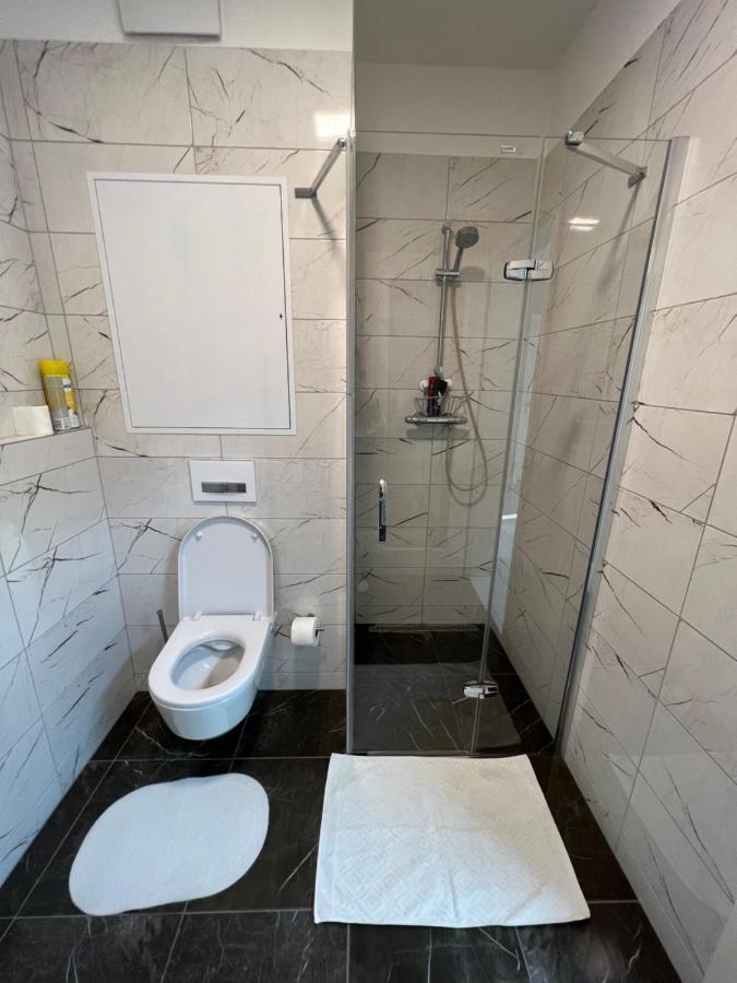 The Dante - Family With Free Parking * Prague