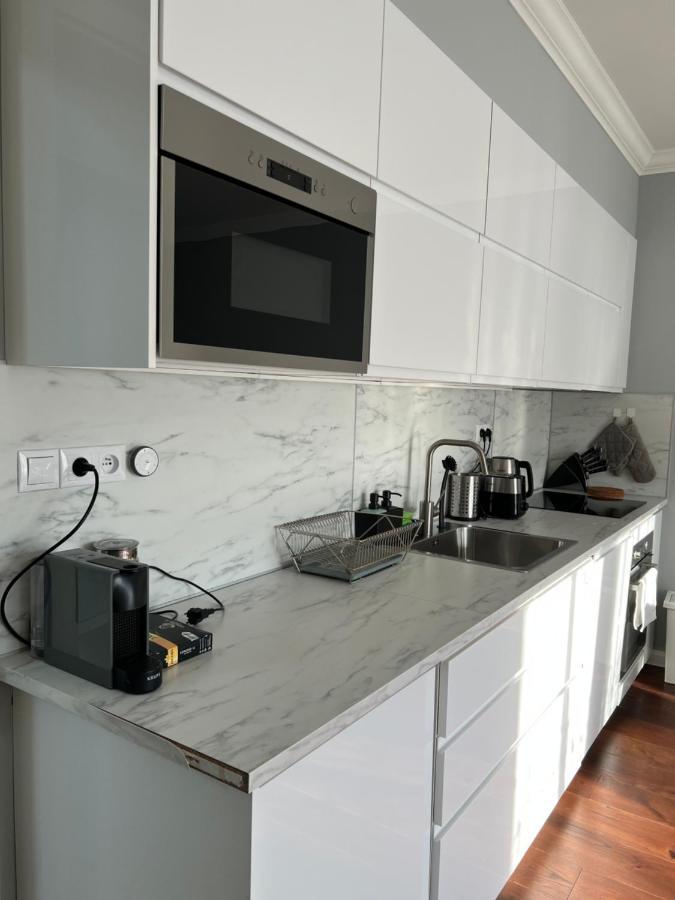 The Dante - Family With Free Parking Apartment Prague