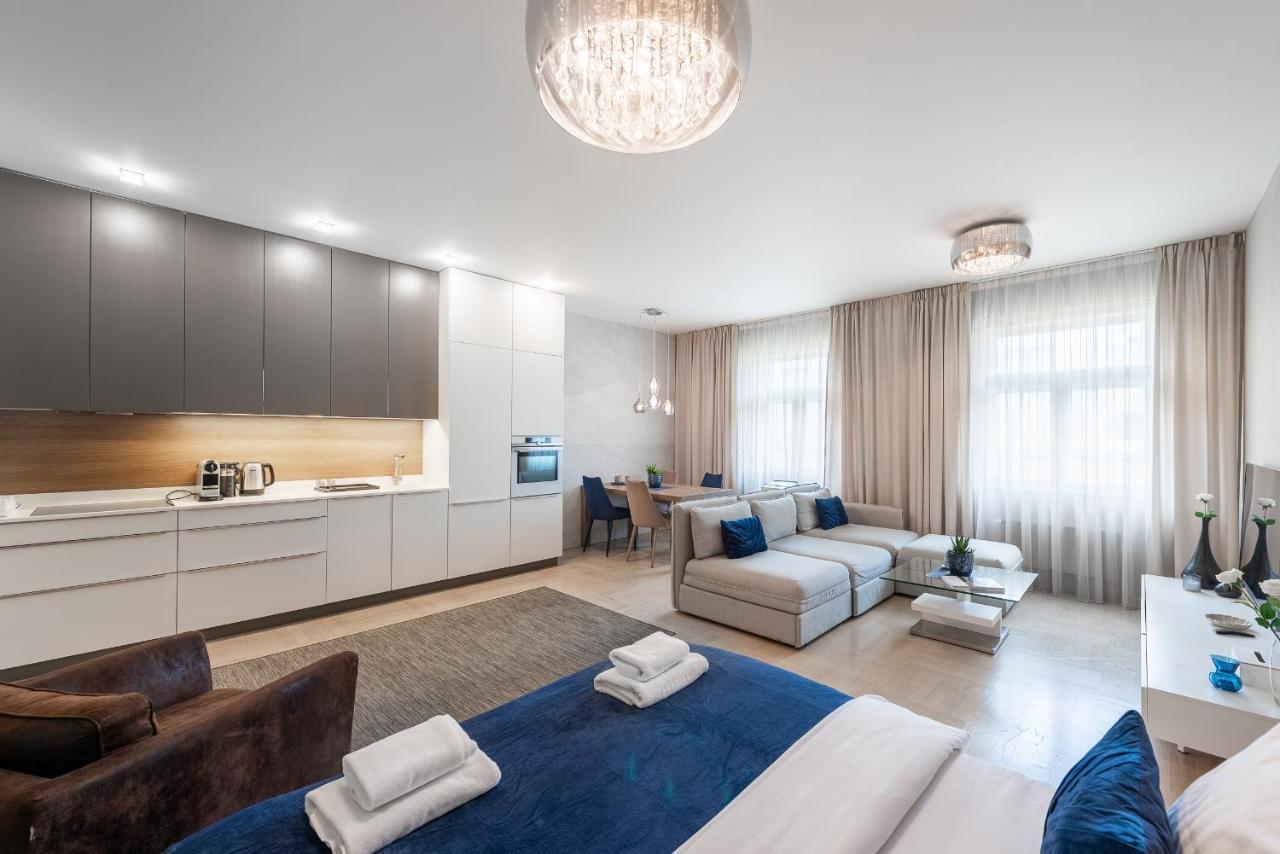 Apartment New Luxury Apt With Ac&parking In The Center Of