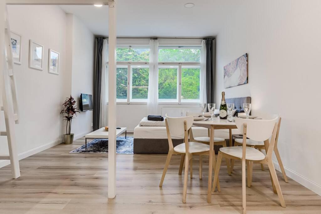 Mala Strana - Historical Center Apartamento *