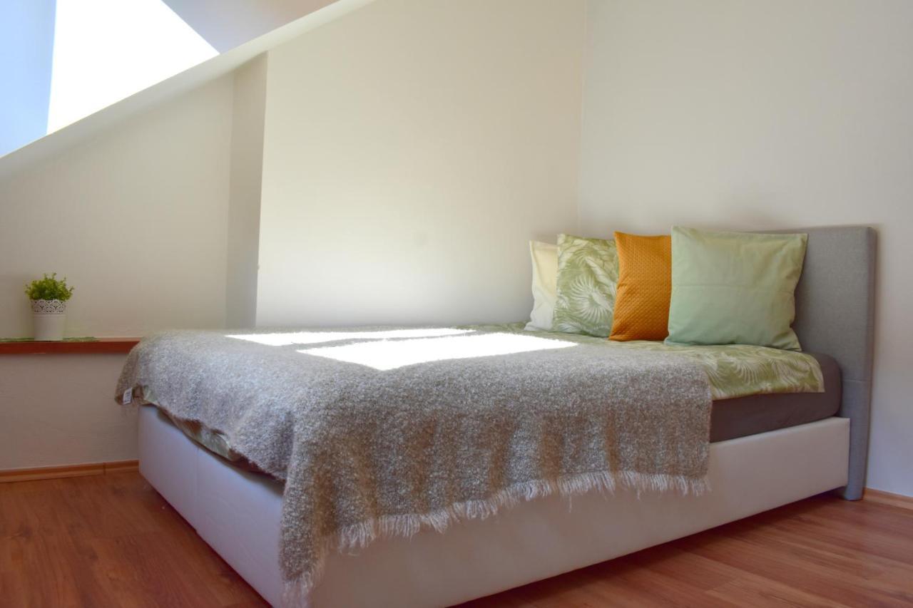 New Rooftop With Private Wellness, Sauna & Whirlpool Bath Apartment