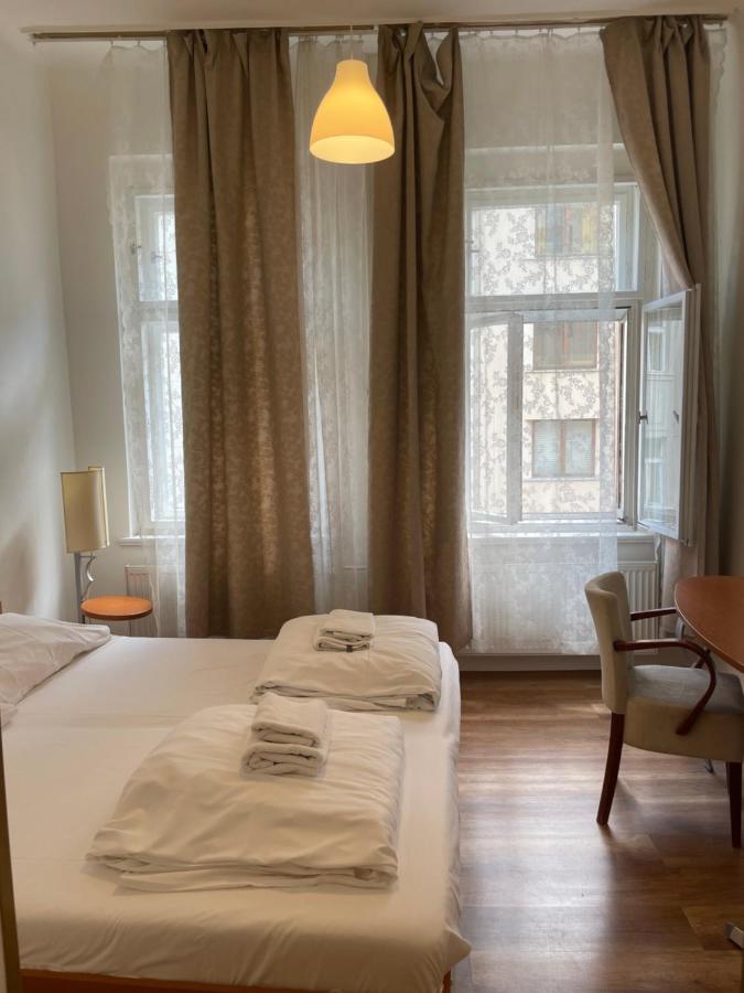 Gallery Sis Otel Prag