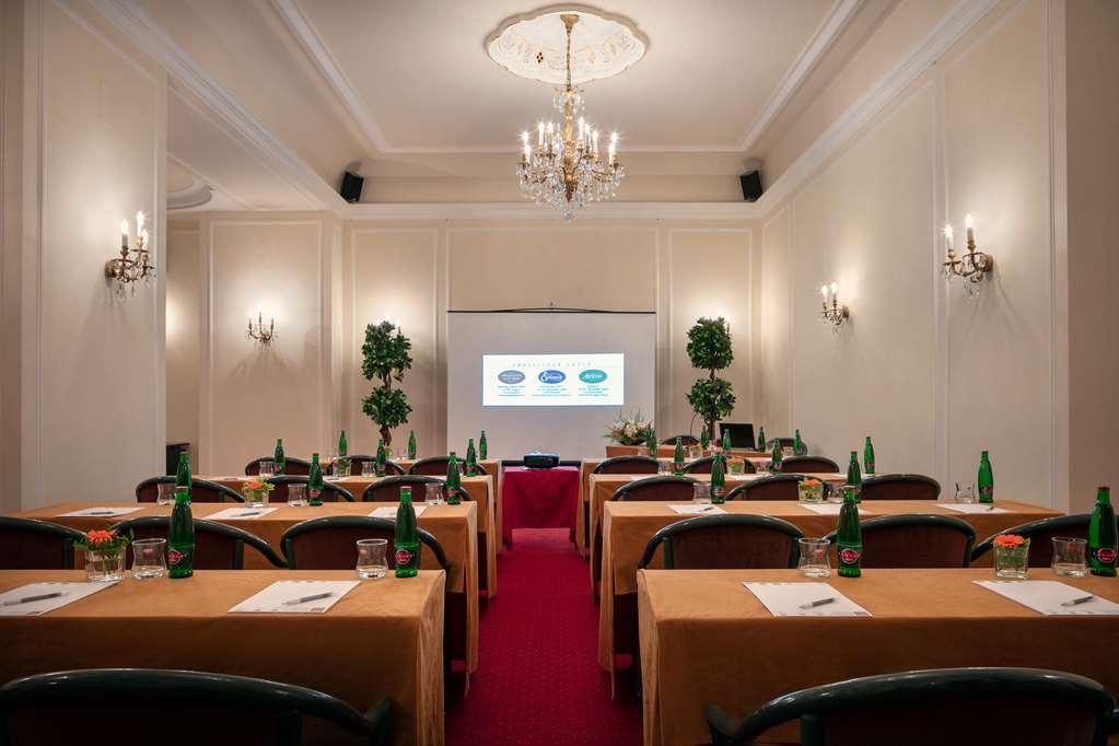 Otel Ambassador Zlata Husa