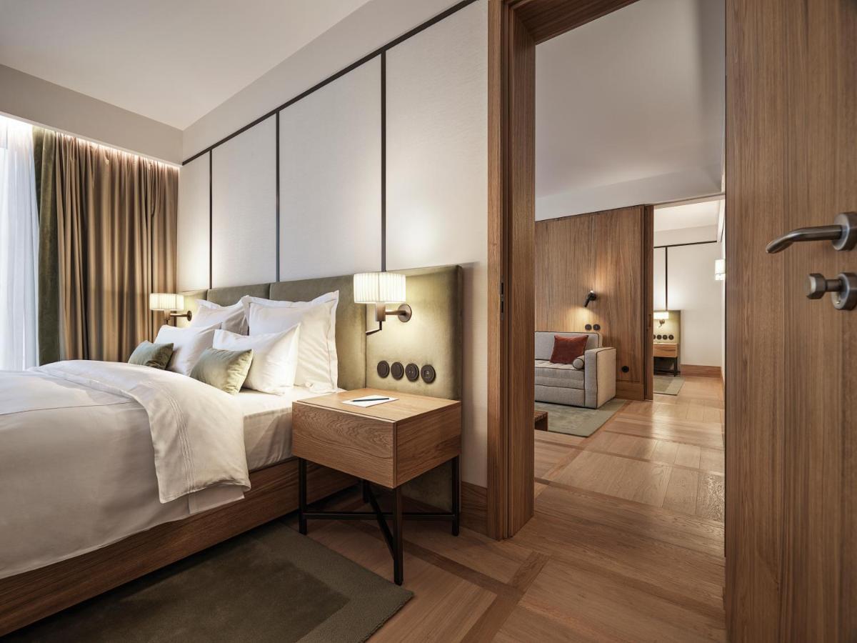 The Julius 5* Prague