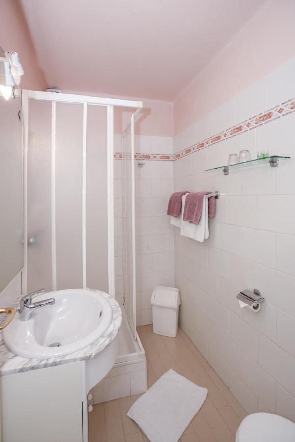 Hotel-pension Kamyk 3* Prague