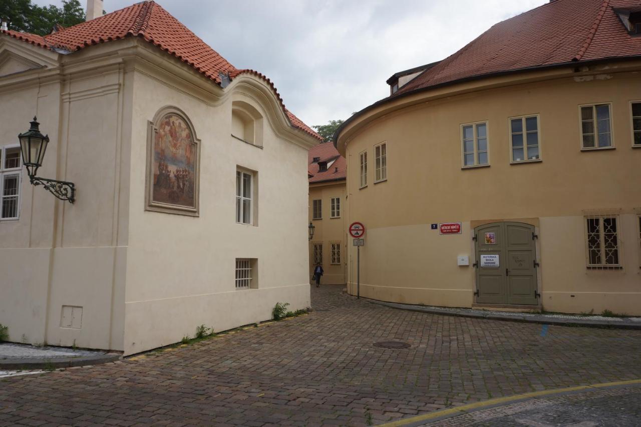 Lindas Flat Apartment Prag