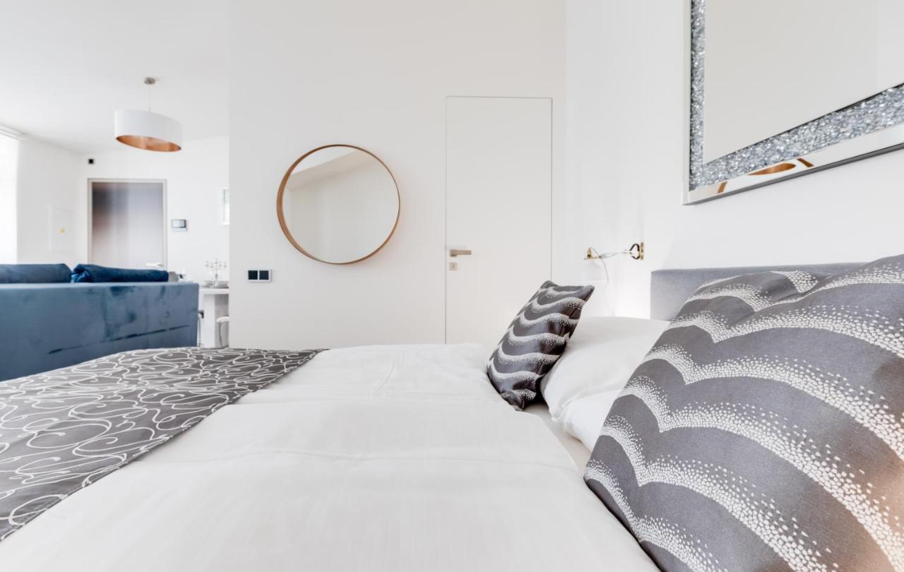 Royal In The Heart Of Daire