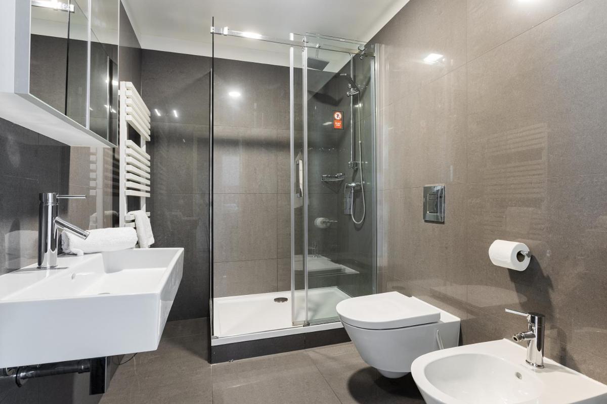 Modern Close To River Apartment