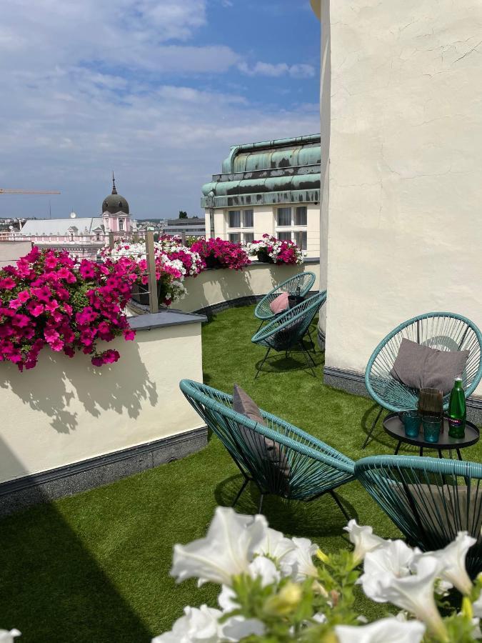 Otel Rooftop Planet Prag