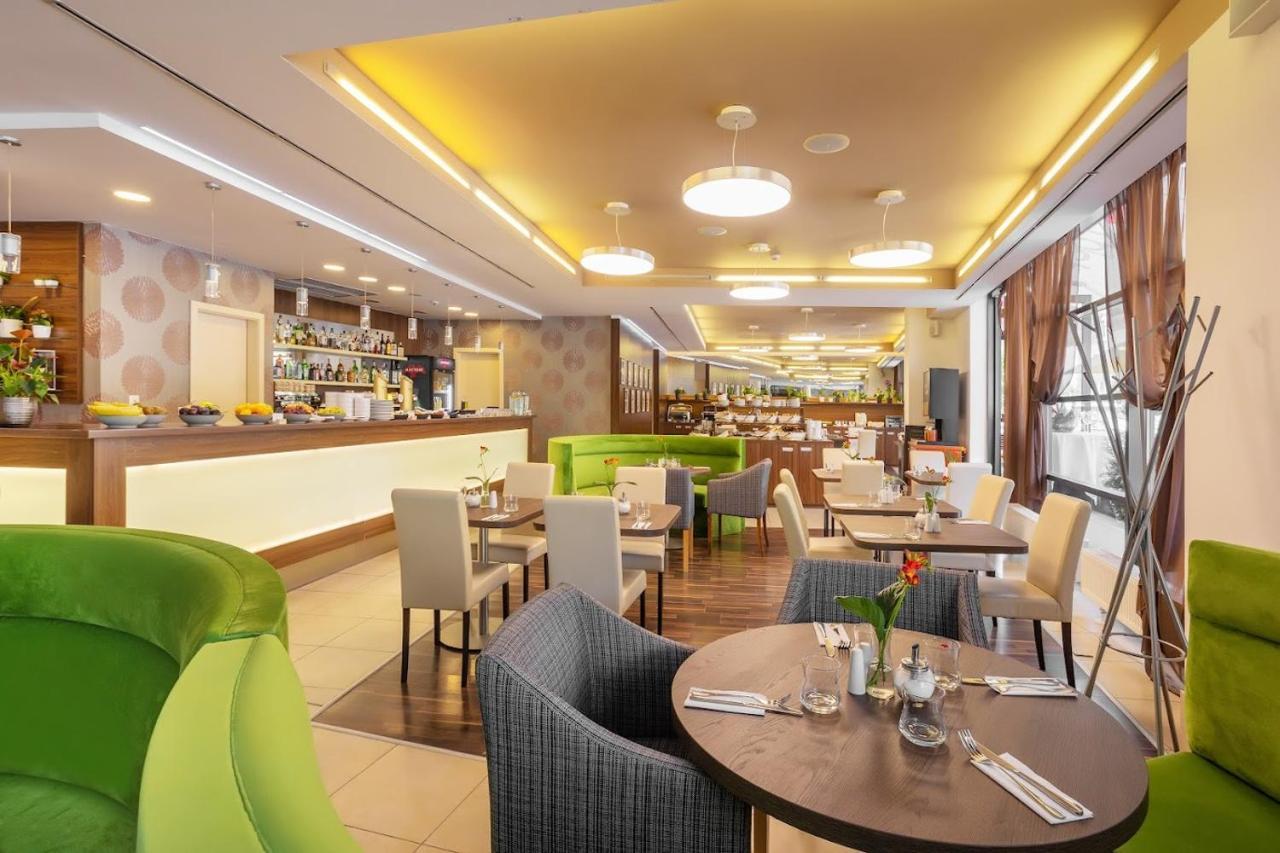 Iris Eden 4*