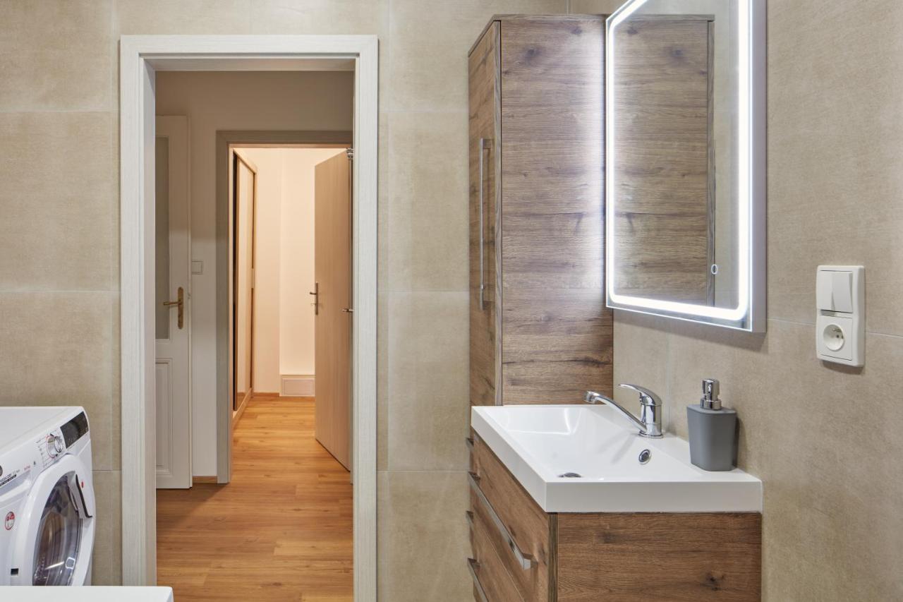 Days - Modern W Easy Access *