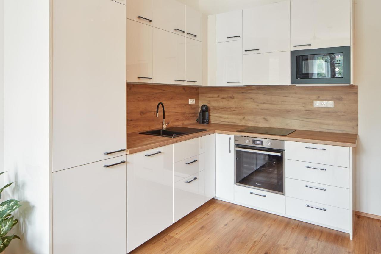 Days - Modern W Easy Access *