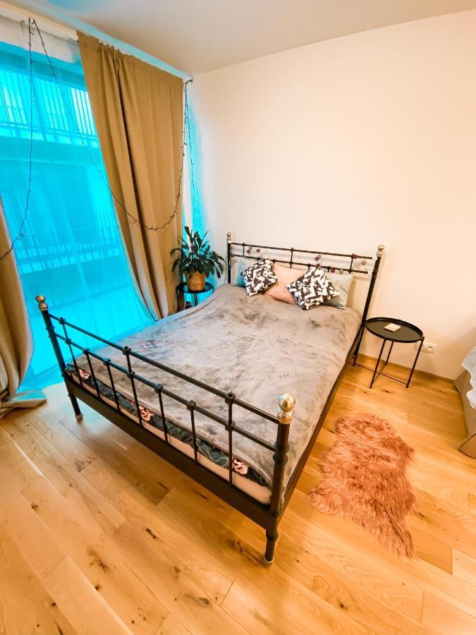 Lovely Apartment, Free Parking 1,55 Hight Appartement Prague