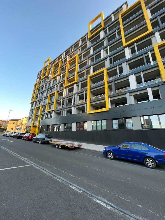 Vit - Free Parking - O2 Arena Prague