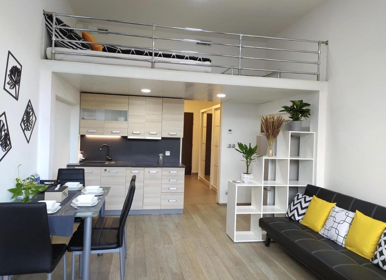 Apartment Vit - Free Parking - O2 Arena Prague