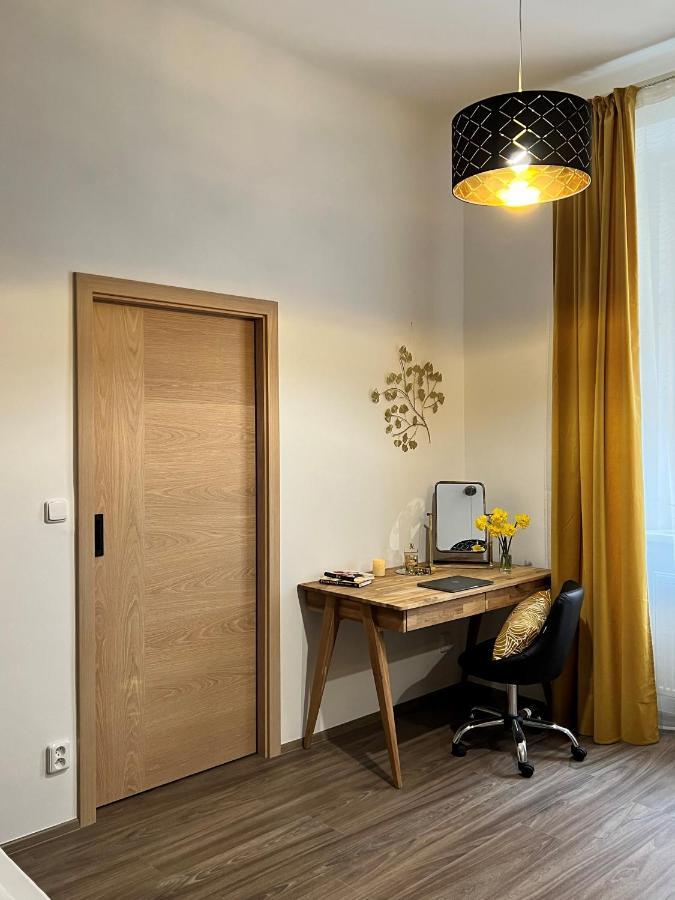 Prague's Hidden Pearl * Prag