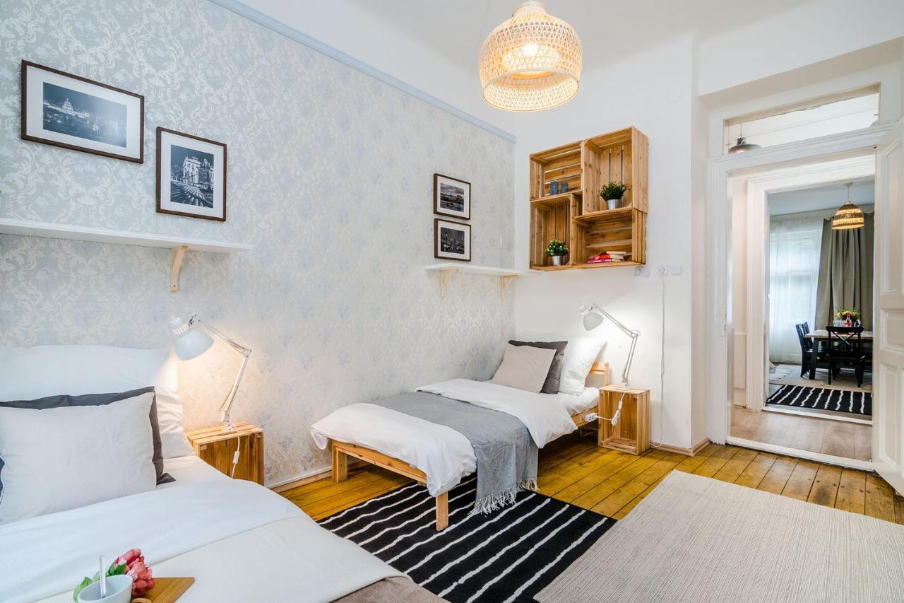 Spacious Apt In Center By Michal&friends * Prague