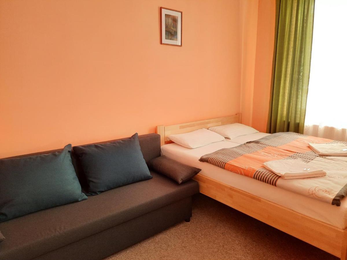 Center 2* Prag