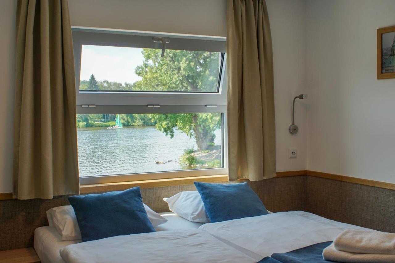 Racek Botel 3*