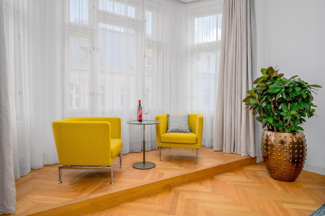 Days - Old Town - Spacious Apartamento *