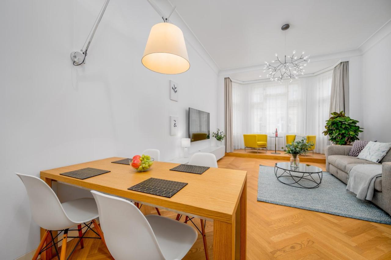 Days - Old Town - Spacious * Praga