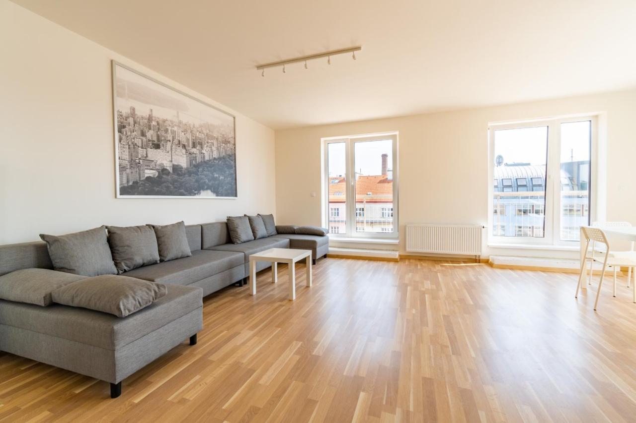 Apartment Penthouse # 81 With Panoramic View In Elite Rezidence With Free Parking Prague