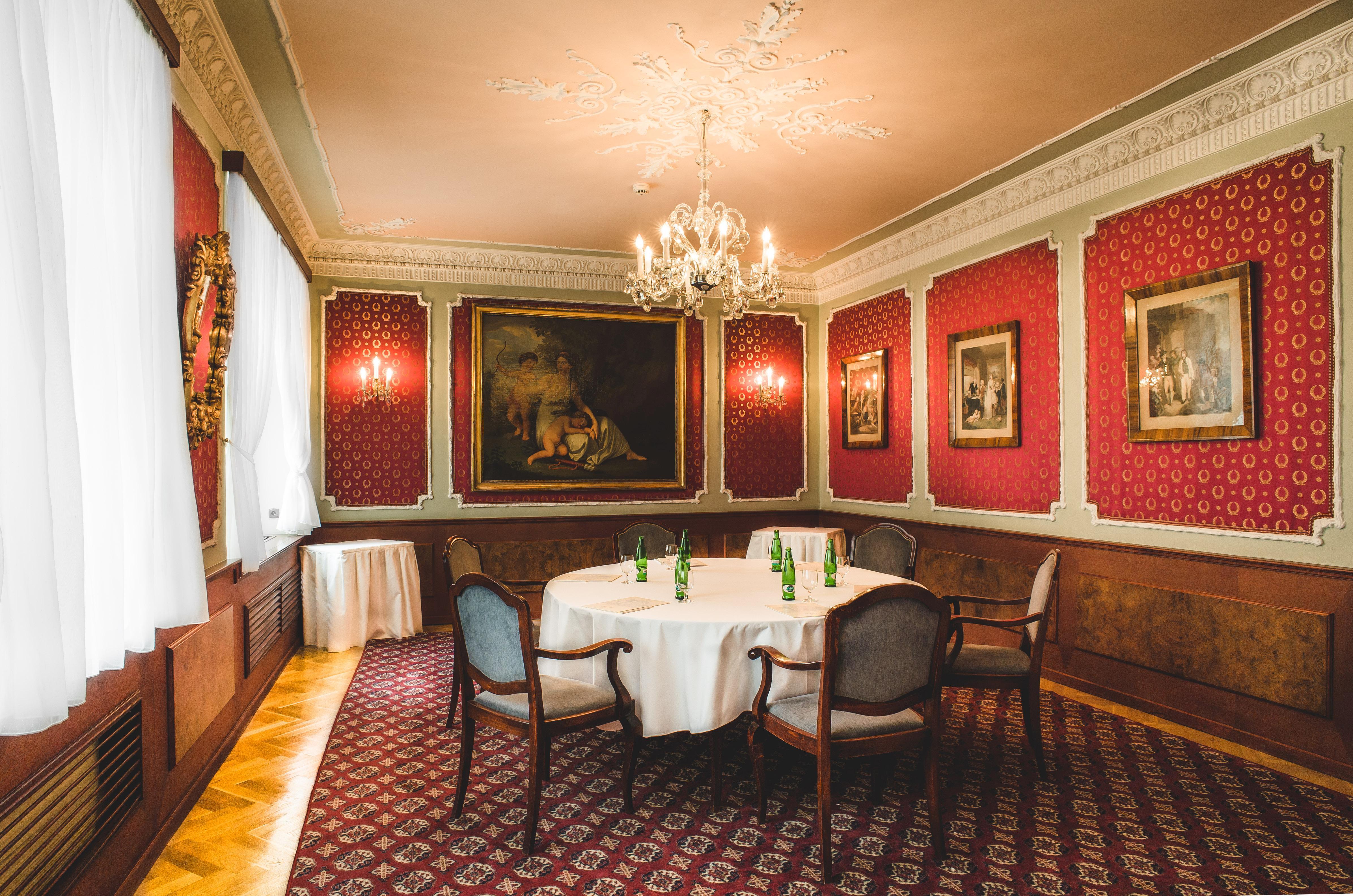 Hotel Esplanade 5*