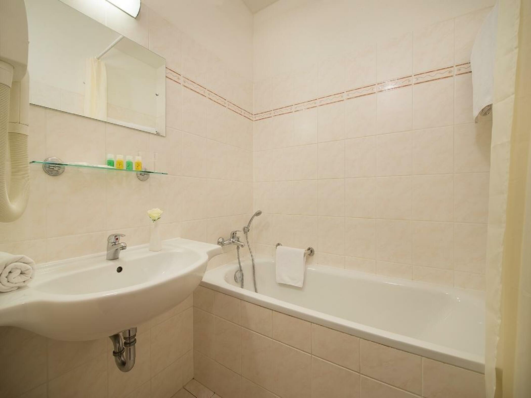 Hotel Rezidence Emmy 4*