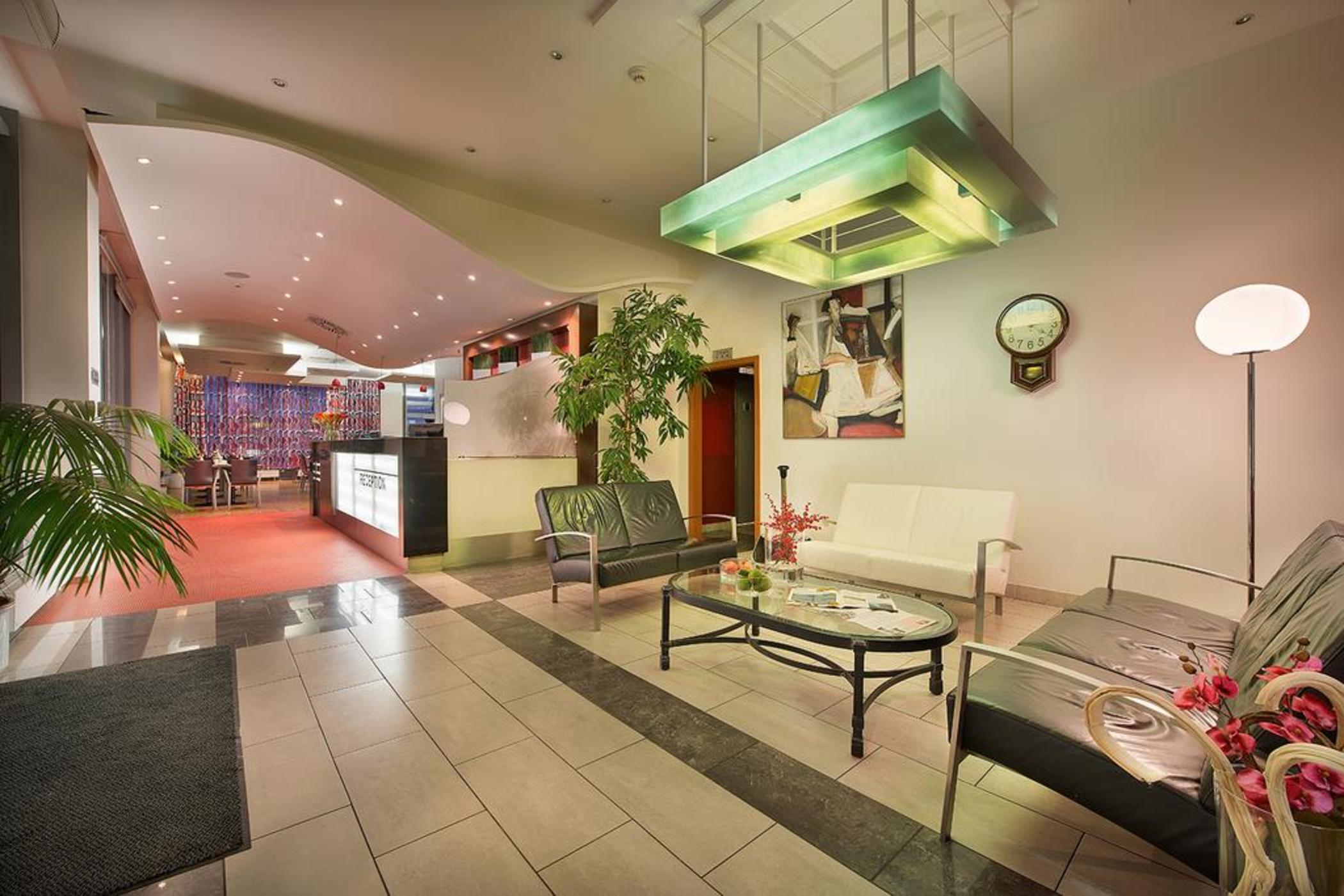 Rezidence Emmy Hotel 4*