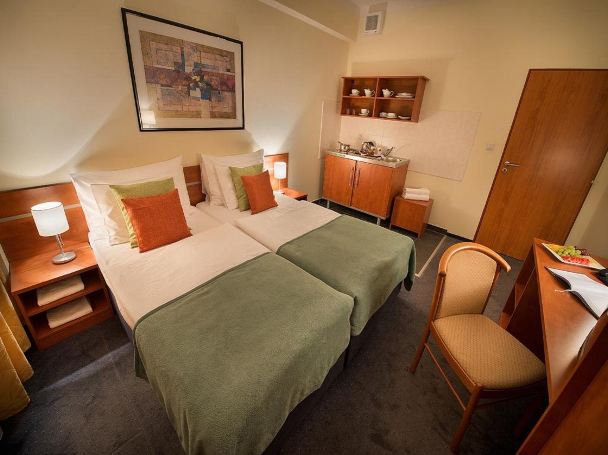 Rezidence Emmy Hotel 4*