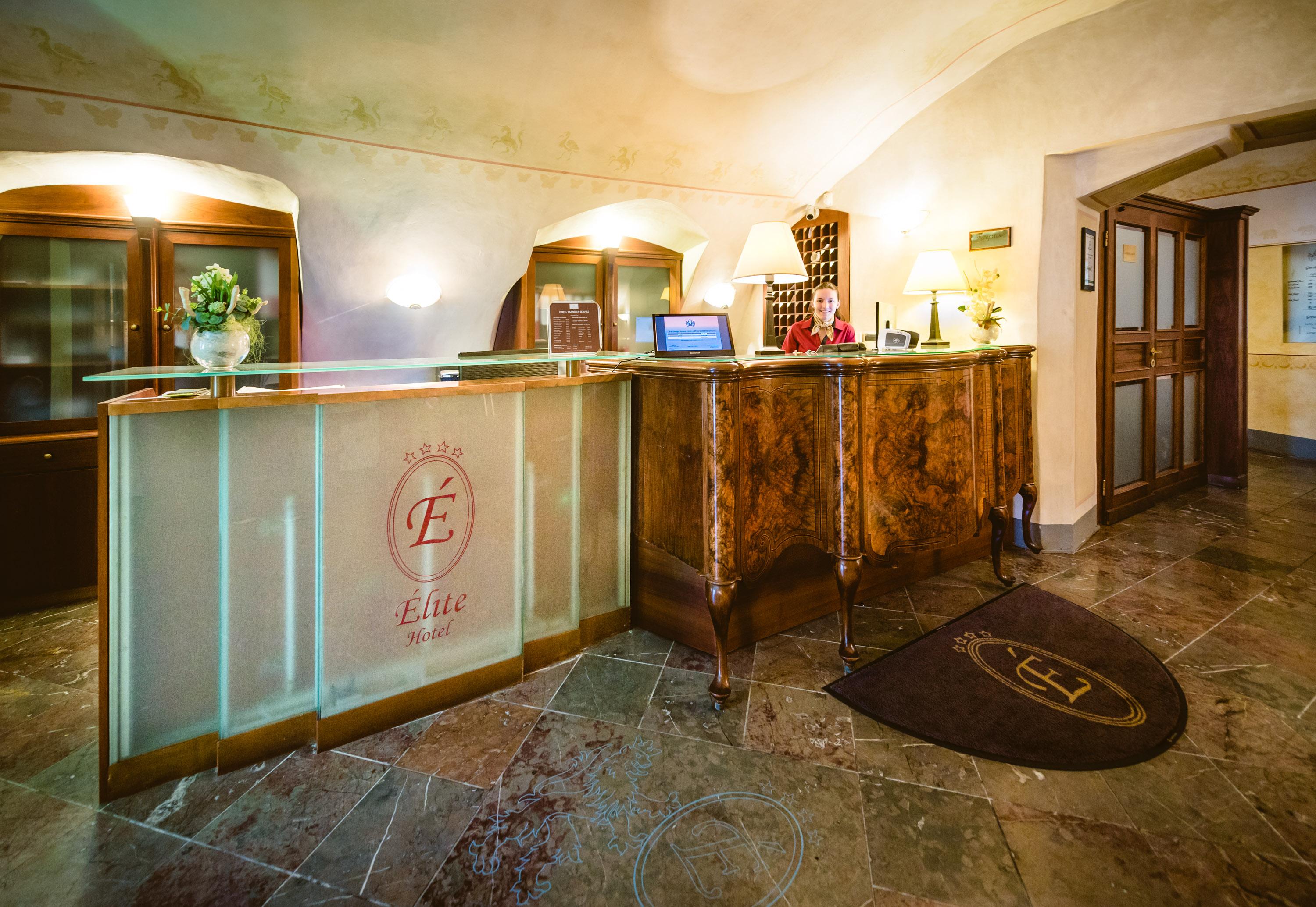 Elite Hotel 4*