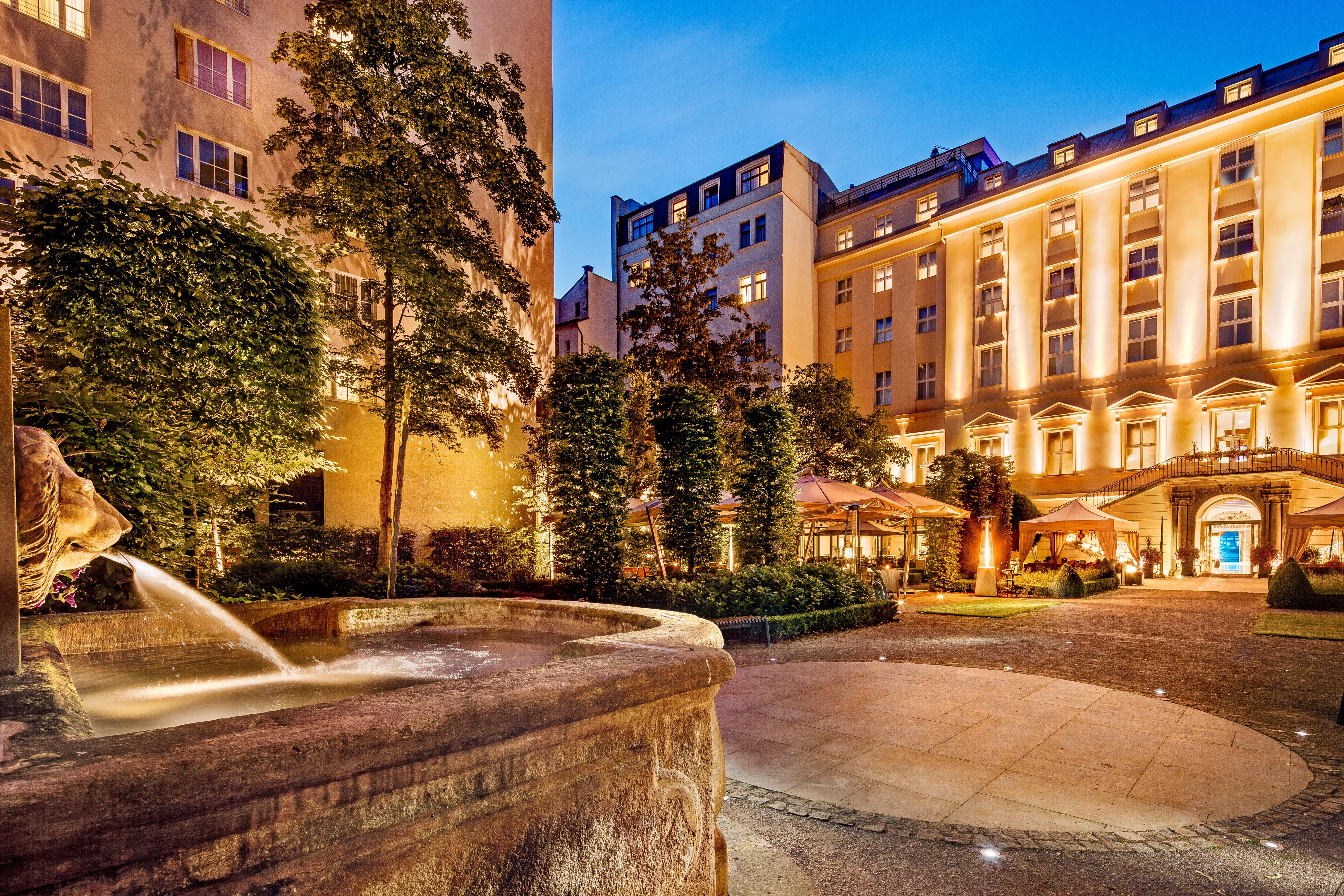 Hotel The Grand - The Leading Of The World 5*