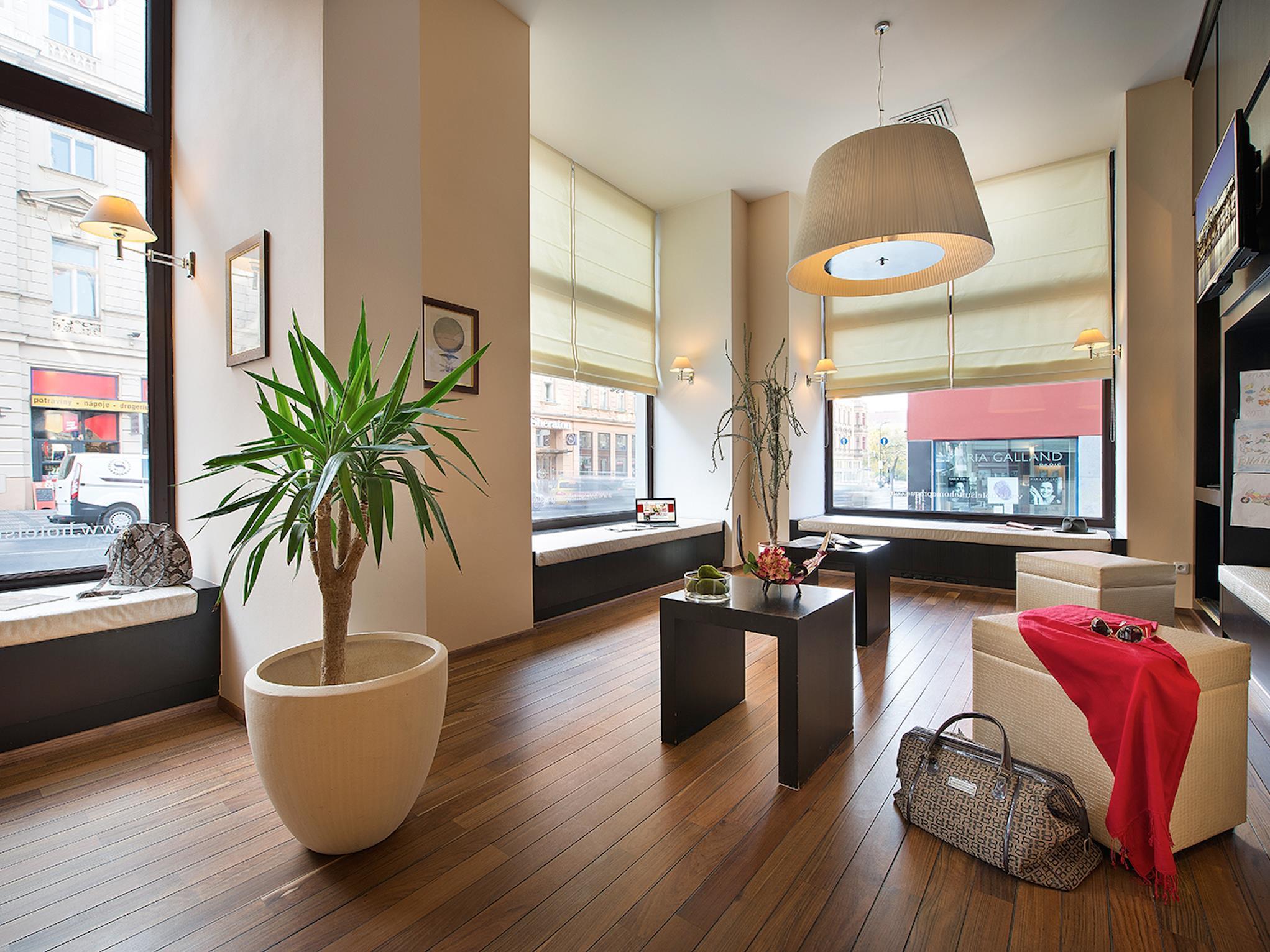 Hotel Suite Home Prague Apart Otel 4*
