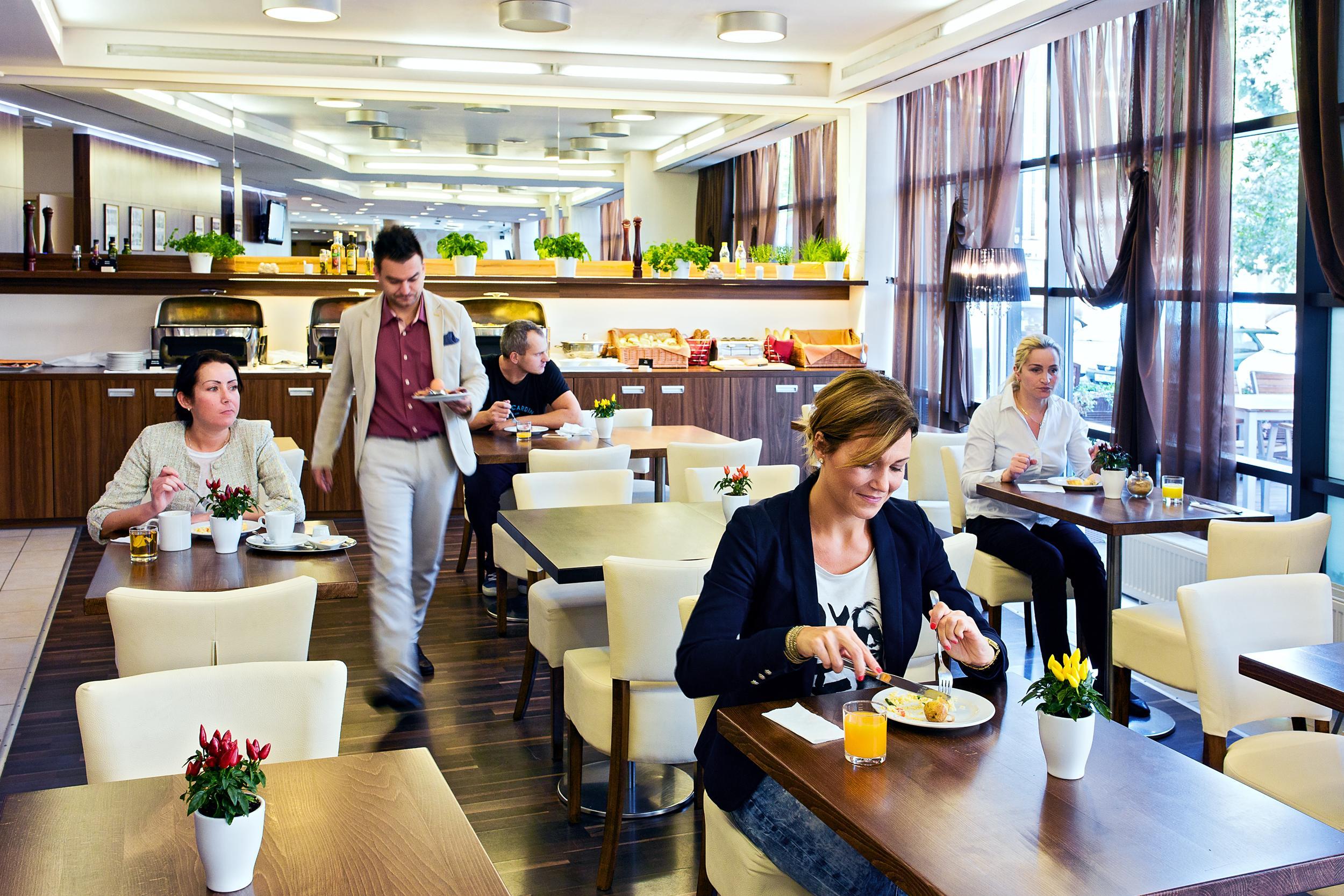 Otel Iris Eden Prag